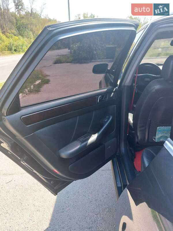 Седан Audi A6 2001 в Харкові