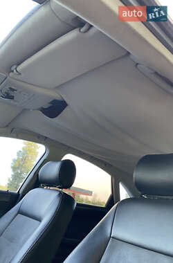 Седан Audi A6 2003 в 