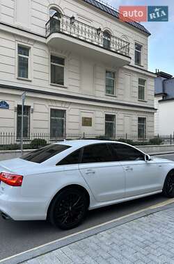 Седан Audi A6 2014 в 