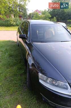 Седан Audi A6 2004 в 
