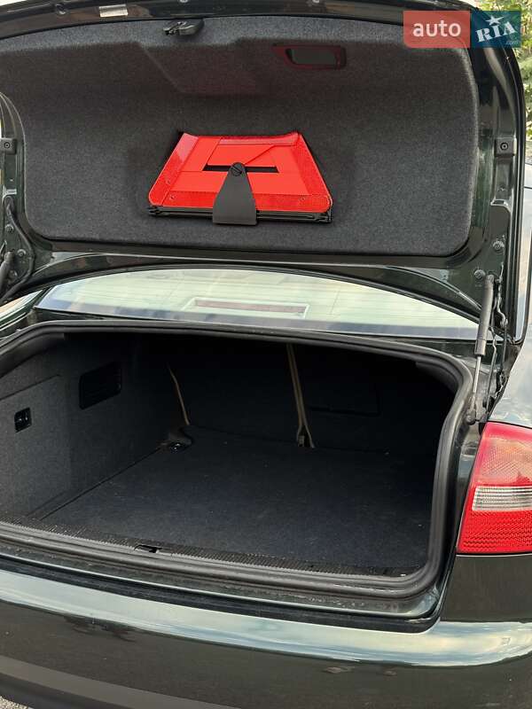 Седан Audi A6 2004 в Броварах