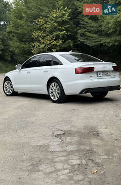 Седан Audi A6 2014 в Тараще