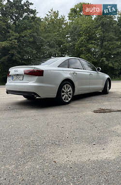 Седан Audi A6 2014 в 
