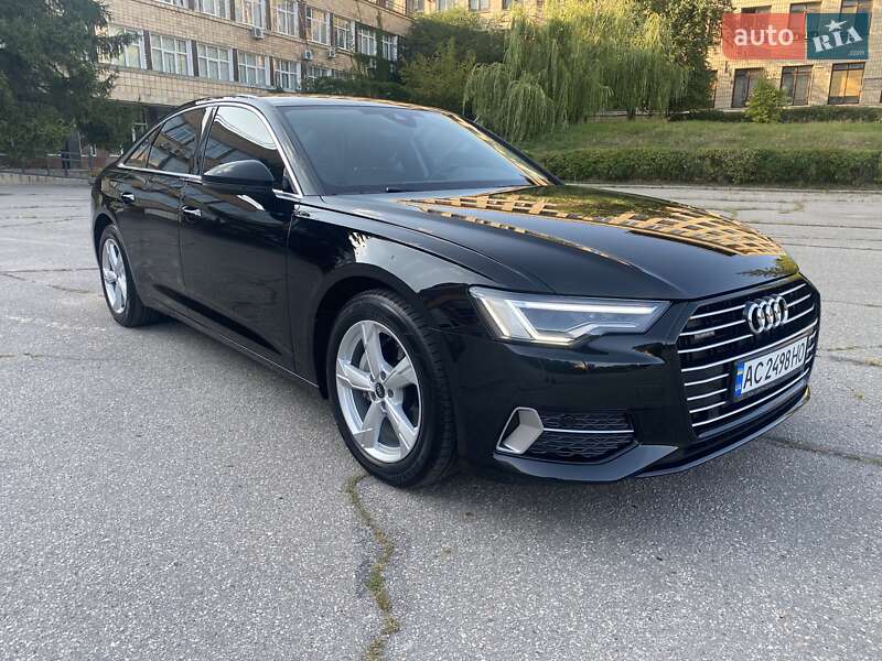 Седан Audi A6 2022 в Киеве