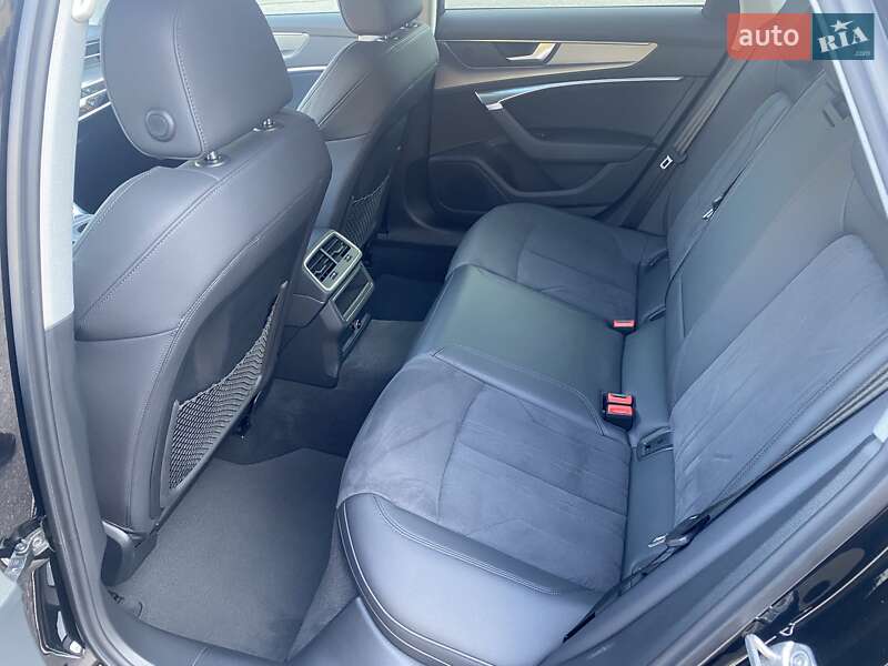 Седан Audi A6 2022 в Киеве