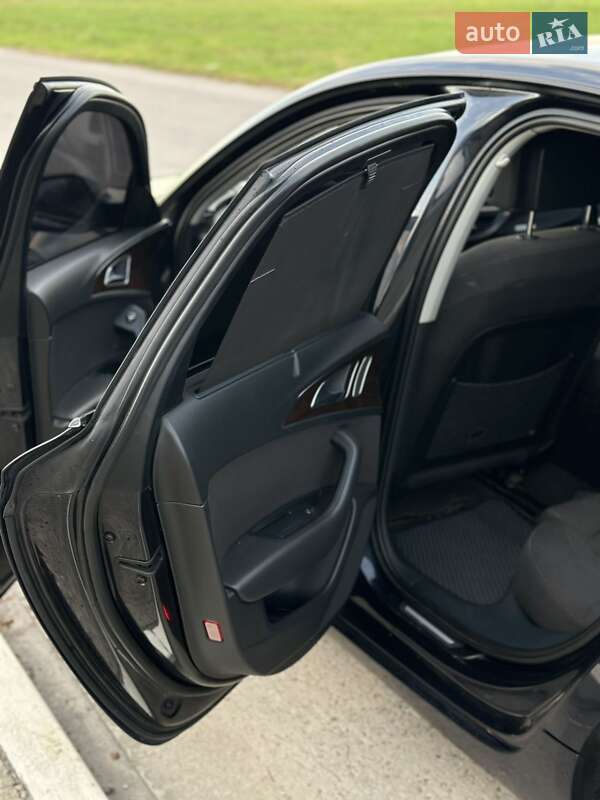 Седан Audi A6 2013 в Коростене
