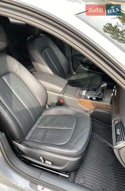 Седан Audi A6 2015 в 