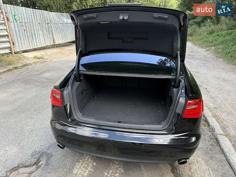 Седан Audi A6 2014 в Киеве