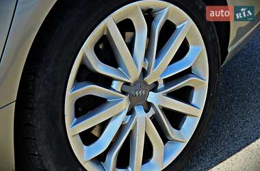 Седан Audi A6 2012 в 