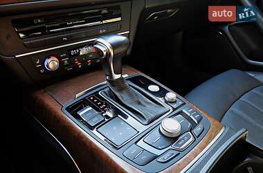 Седан Audi A6 2012 в 