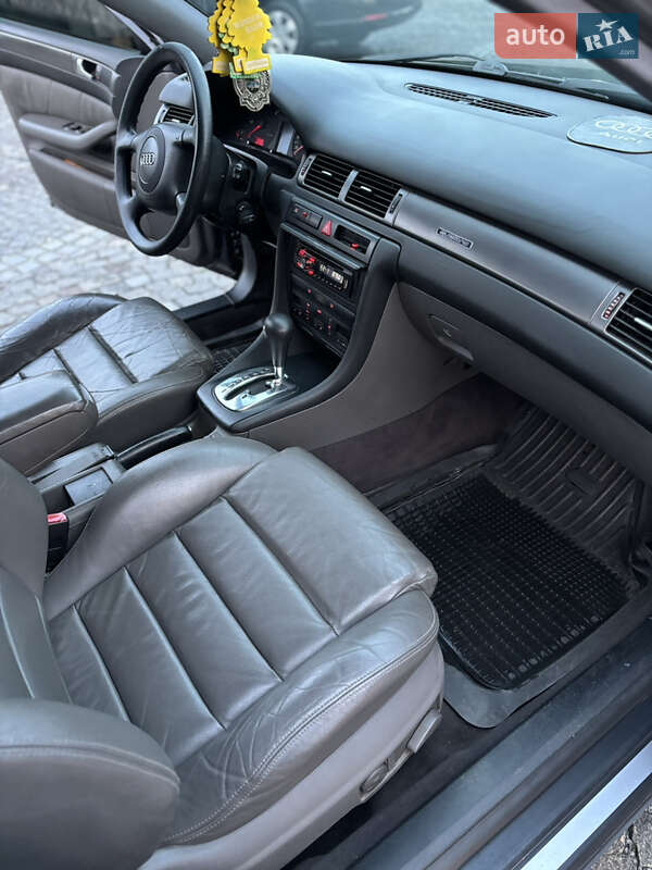 Седан Audi A6 2000 в Иршаве