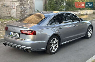 Седан Audi A6 2015 в 