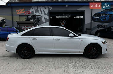 Седан Audi A6 2015 в 