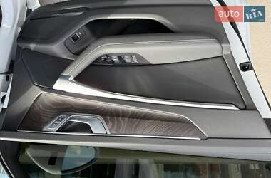 Седан Audi A6 2019 в 