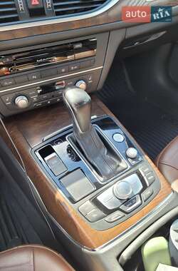 Седан Audi A6 2015 в 