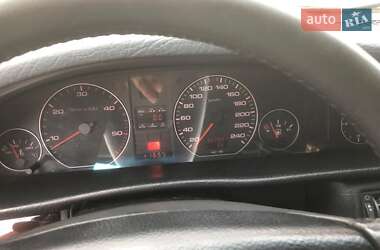 Седан Audi A6 1995 в 