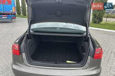 Седан Audi A6 2014 в 