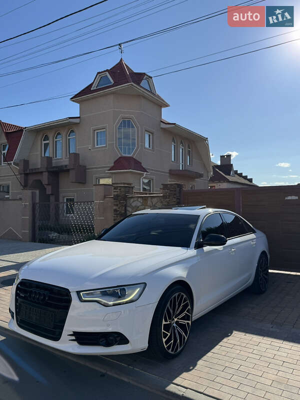 Седан Audi A6 2014 в Одессе