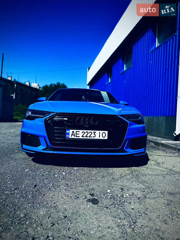 Седан Audi A6 2019 в 