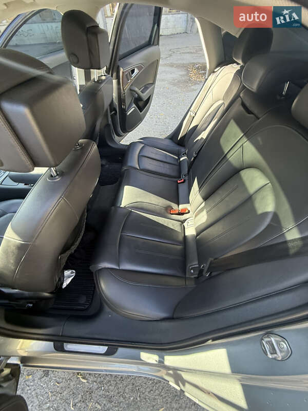 Седан Audi A6 2013 в Ивано-Франковске