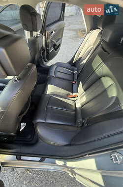 Седан Audi A6 2013 в 