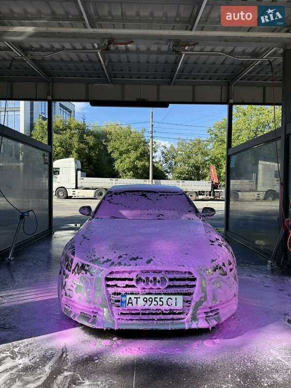 Седан Audi A6 2013 в Ивано-Франковске