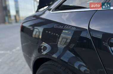 Седан Audi A6 2001 в 