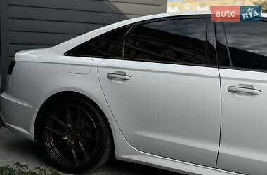 Седан Audi A6 2015 в 