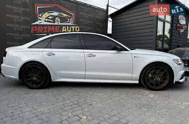 Седан Audi A6 2015 в 