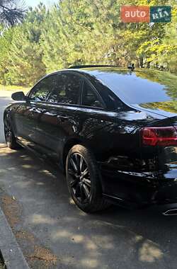 Седан Audi A6 2015 в 