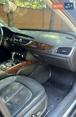 Седан Audi A6 2015 в 