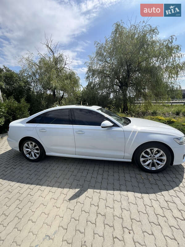 Седан Audi A6 2015 в Ужгороде