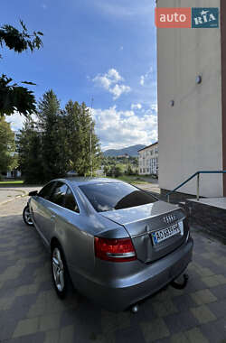 Седан Audi A6 2004 в 