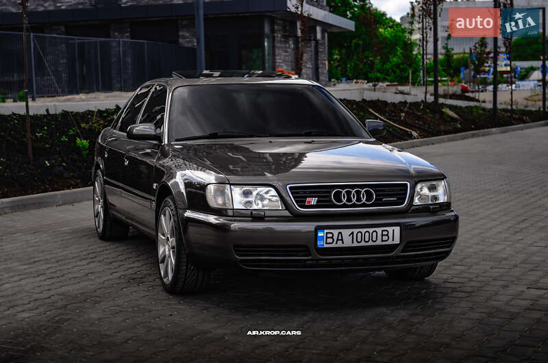 Седан Audi A6 1995 в 