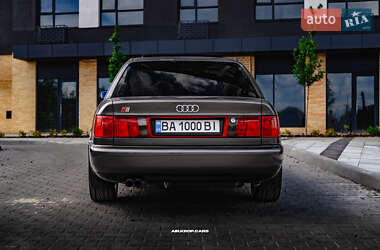 Седан Audi A6 1995 в 