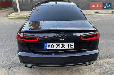 Седан Audi A6 2015 в 