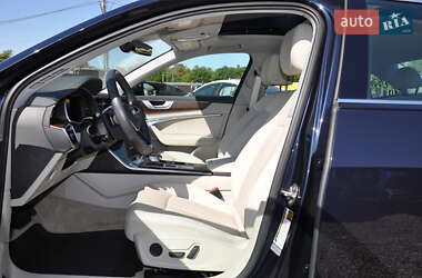 Седан Audi A6 2021 в 