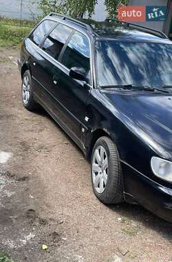 Універсал Audi A6 1995 в 