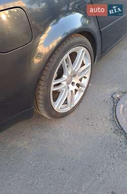 Универсал Audi A6 2003 в 