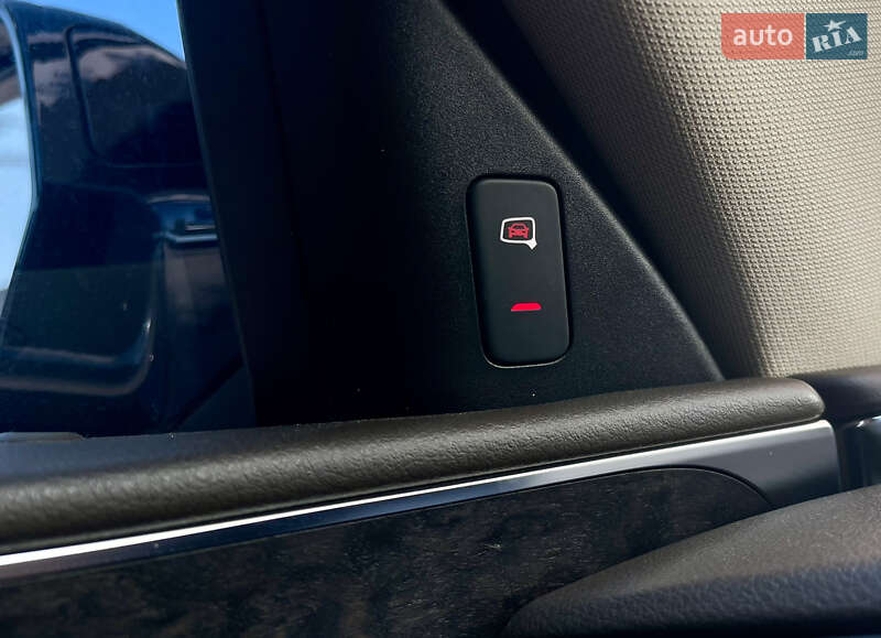 Седан Audi A6 2018 в Киеве