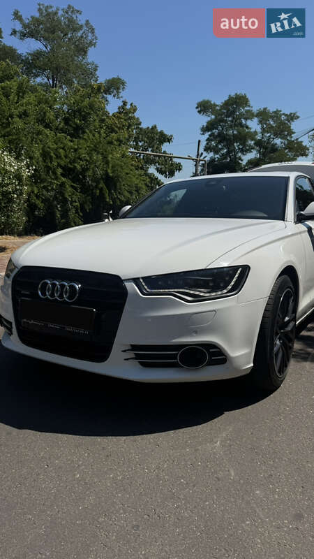 Седан Audi A6 2013 в 