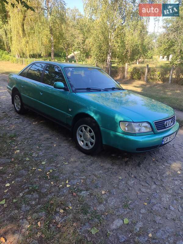Седан Audi A6 1995 в Золотоноше