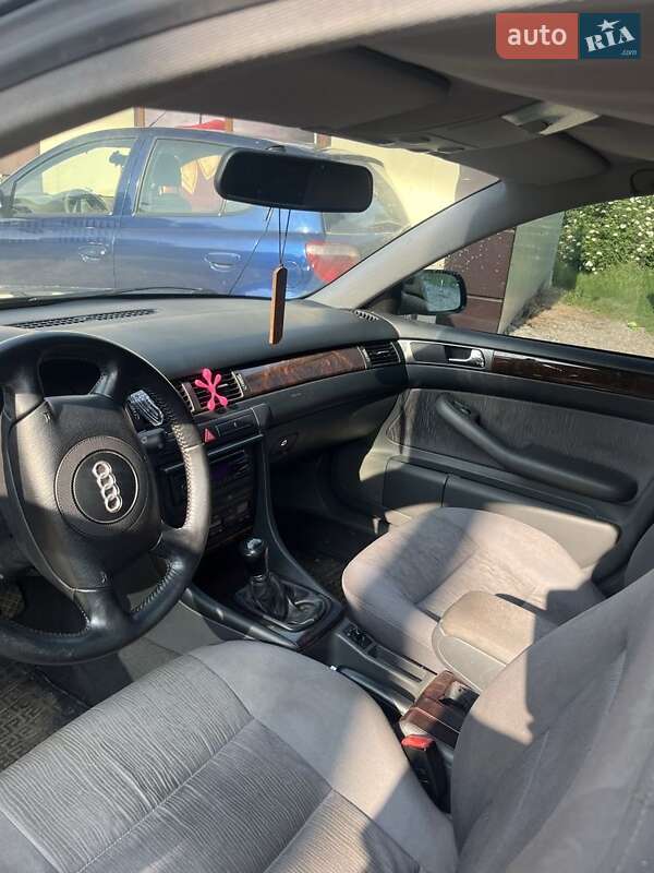 Седан Audi A6 2000 в Самборе