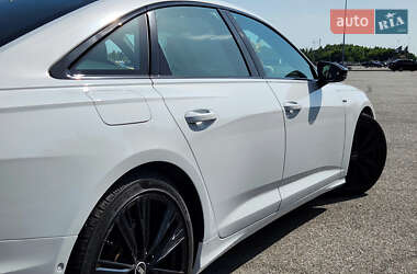 Седан Audi A6 2019 в 