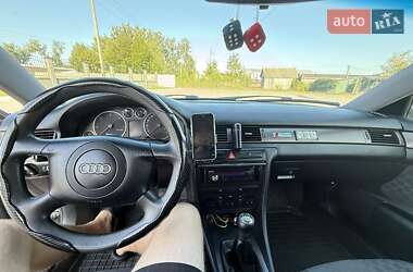 Седан Audi A6 2001 в Ровно