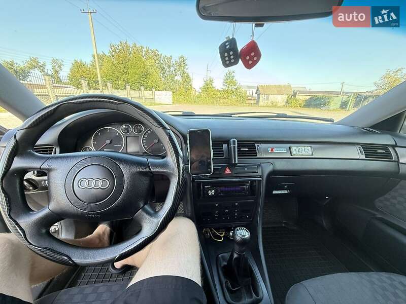 Седан Audi A6 2001 в Ровно