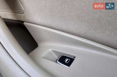 Седан Audi A6 2012 в 