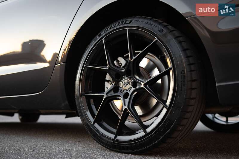 Седан Audi A6 2013 в Виннице