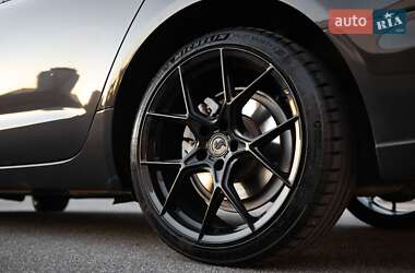Седан Audi A6 2013 в 