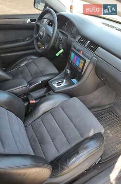 Седан Audi A6 2002 в 